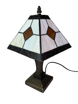 Lot 342 - SMALL TIFFANY STYLE TABLE LAMP