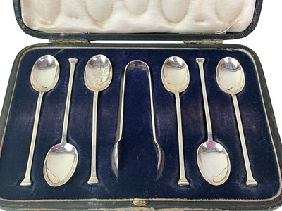 Lot 207 - SET OF SIX SILVER SEAL TOP COFFEE SPOONS