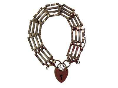 Lot 369 - GOLD GATE BRACELET