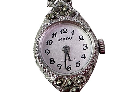 Lot 427 - GOLD ID BRACELET