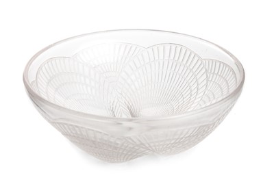 Lot 661 - LALIQUE COQUILLES DESIGN BOWL