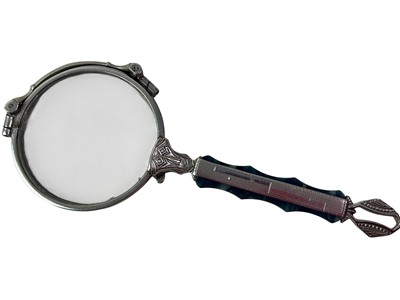 Lot 524 - LORGNETTE
