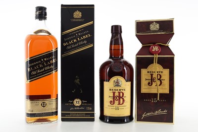 Lot 64 - J&B 15 YEAR OLD RESERVE 75CL AND JOHNNIE WALKER 12 YEAR OLD BLACK LABEL 1.125L