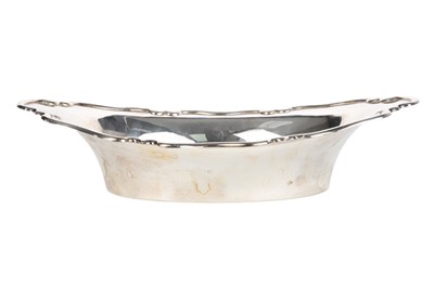 Lot 983 - SILVER BREAD BASKET