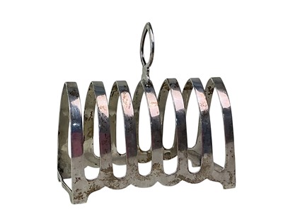 Lot 619 - GEORGE VI SILVER SEVEN BAR TOAST RACK