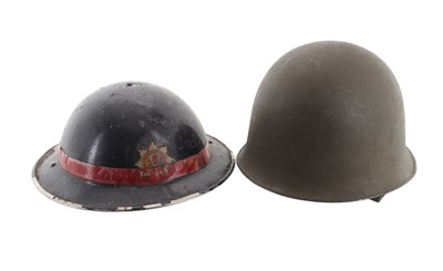 Lot 93 - GROUP OF MILITARY HEADGEAR