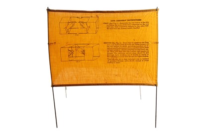 Lot 96 - WWII TRANSMITTER KITE