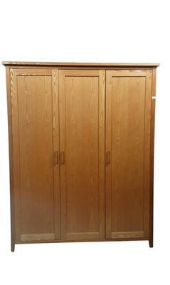 Lot 554 - OAK BEDROOM SUITE