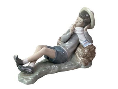 Lot 561 - LLADRO FIGURE OF A BOY