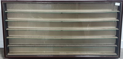 Lot 660 - GROUP OF MODEL RAILWAY DISPLAY CASES