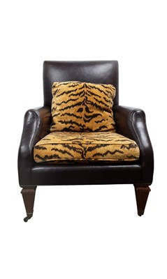 Lot 716 - MODERN BROWN LEATHER ARMCHAIR