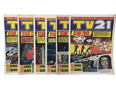 Lot 749 - COLLECTION OF TV 21 & JOE 90 MAGAZINE