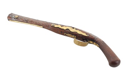 Lot 107 - GROUP OF MILITARY ITEMS