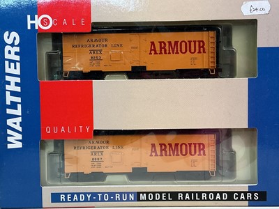 Lot 328 - GROUP OF 'WALTHERS READY TO RUN' MODELS