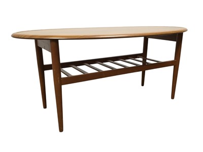 Lot 770 - MID CENTURY STYLE COFFEE TABLE