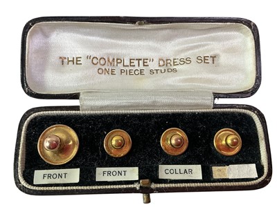 Lot 775 - SET OF SHIRT STUDS