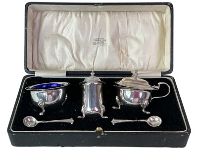 Lot 842 - SILVER PLATED CRUET SET