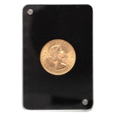 Lot 65 - ELIZABETH II GOLD SOVEREIGN
