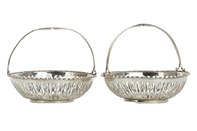 Lot 979 - PAIR OF GEORGE V SILVER BON BON DISHES