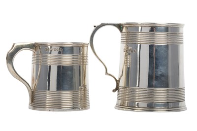 Lot 983 - GEORGE III SILVER TANKARD