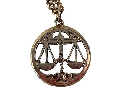 Lot 46 - GOLD ZODIAC PENDANT ON CHAIN