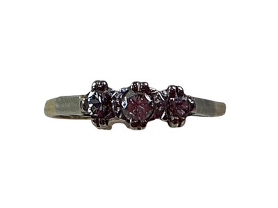Lot 56 - DIAMOND THREE STONE RING