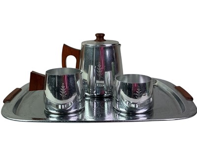 Lot 136 - GROUP OF METALWARE