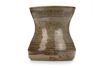 Lot 654 - STUDIO POTTERY POSY VASE