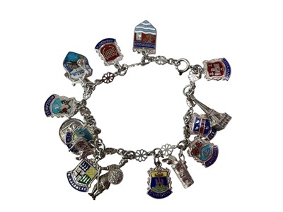 Lot 219 - CHARM BRACELET
