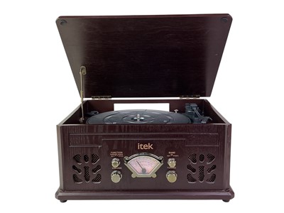 Lot 224 - ITEK RECORD PLAYER RADIO