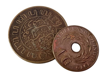 Lot 325 - GROUP OF COINS