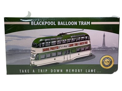 Lot 369 - GROUP OF DIECAST MODEL VEHICLES