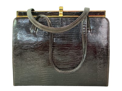Lot 381 - COLLECTION OF VINTAGE HANDBAGS