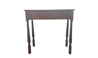 Lot 459 - SMALL OAK HALL TABLE