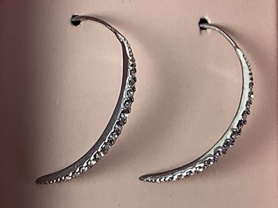 Lot 445 - COLLECTION OF COSTUME JEWELLERY