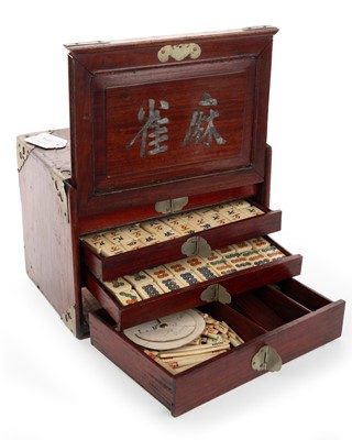 Lot 1394 - CHINESE MAHJONG SET