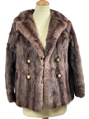Lot 516 - LADY'S MUSQUASH FUR JACKET