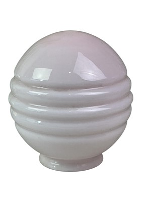 Lot 595 - GROUP OF GLASS LAMP SHADES