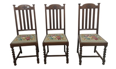 Lot 648 - SET OF SIX OAK DINING CHAIRS