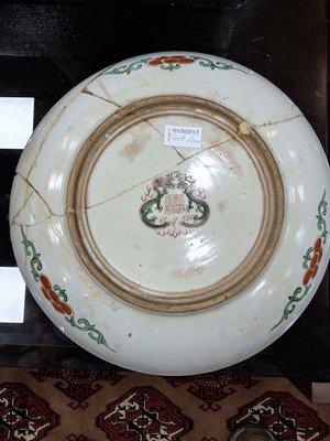 Lot 1406 - PAIR OF CHINESE FAMILLE VERTE CHARGERS