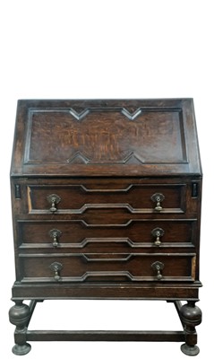 Lot 621 - ANTIQUE JACOBEAN STYLE OAK WRITING BUREAU
