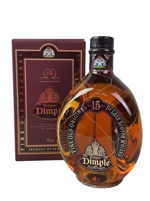 Lot 695 - DIMPLE 15 YEAR OLD BLENDED SCOTCH WHISKY