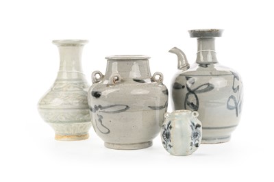 Lot 1419 - CHINESE POTTERY VASE