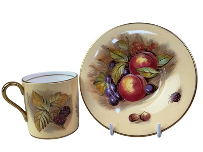 Lot 21 - SIX ROYAL WORCESTER RAMEKIN DISHES