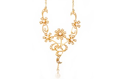 Lot 788 - EDWARDIAN GOLD SEED PEARL NECKLACE