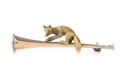 Lot 796 - FOX BROOCH