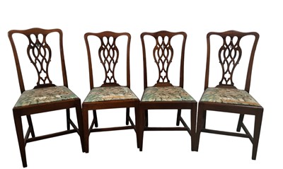 Lot 66 - SET OF EIGHT MAHOGANY DINING CHAIRS