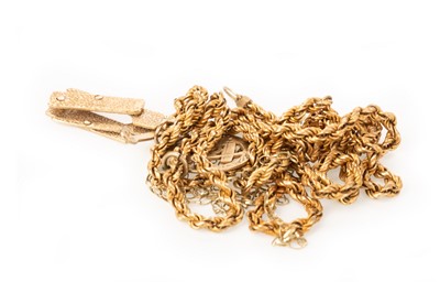 Lot 490A - GOLD PENDANT ON CHAIN