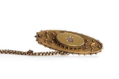 Lot 413 - VICTORIAN MOURNING BROOCH ON CHAIN