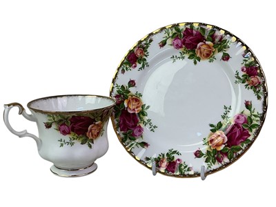 Lot 253 - ROYAL DOULTON PART TEA SERVICE